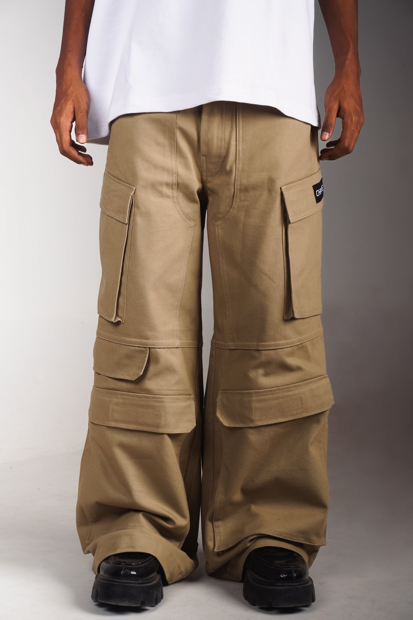 Strike Utility Cargo Beigh