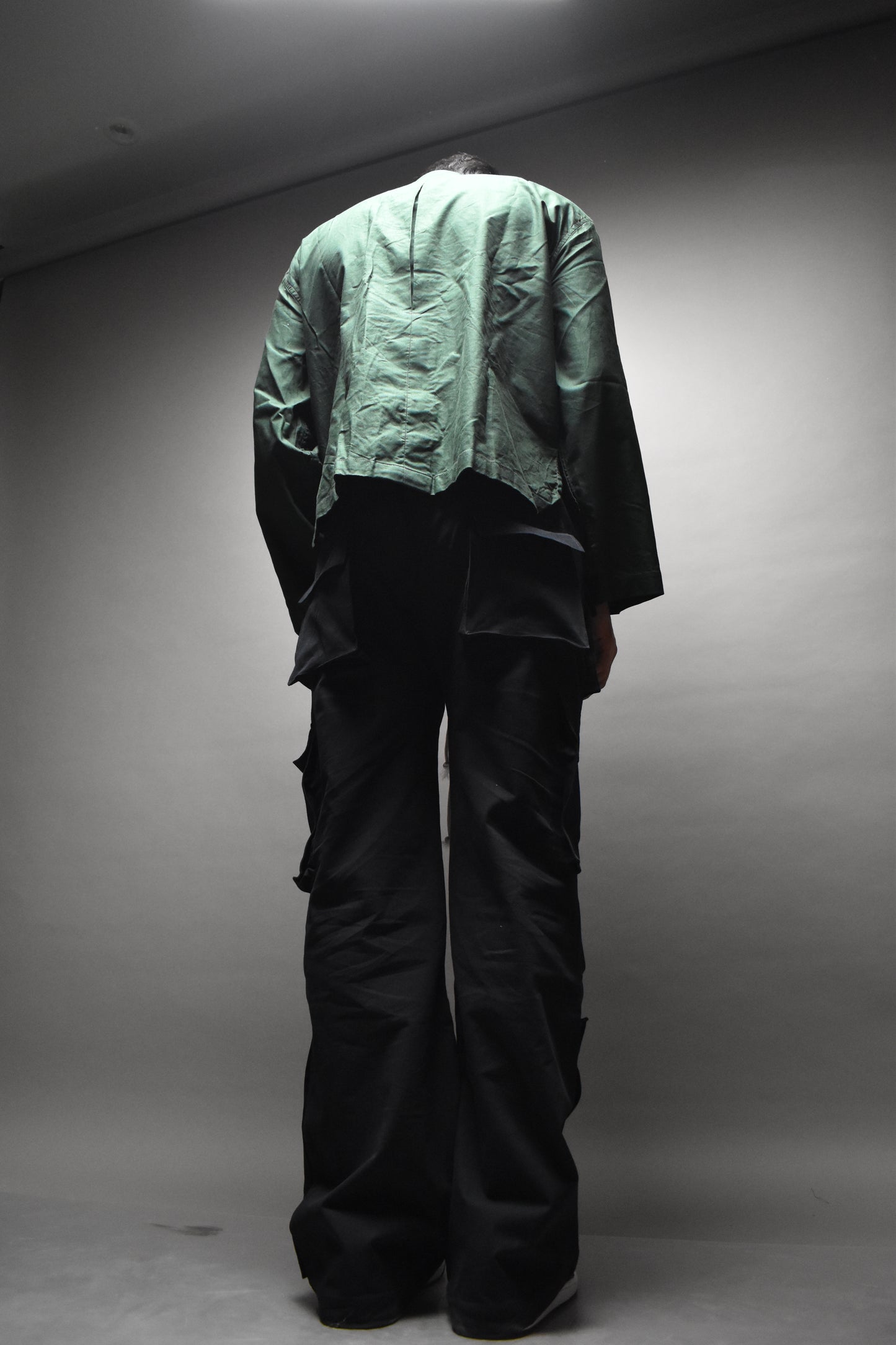 UNRELEASED PANTS (BLACK)