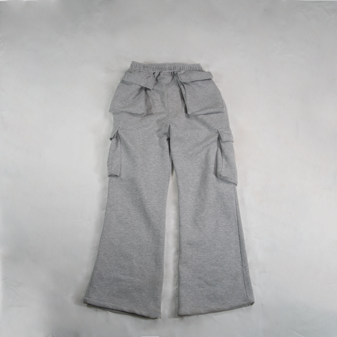 GREY CARGO SWEATPANTS